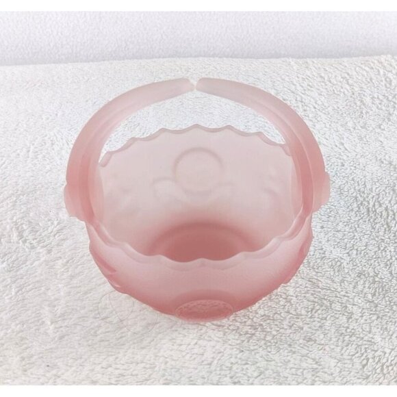 Lenox Imperial Pink Satin Glass Basket Split Handle 5" Button&Bows Pattern 80s - Picture 8 of 9